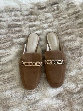 Sanctuary mules slides